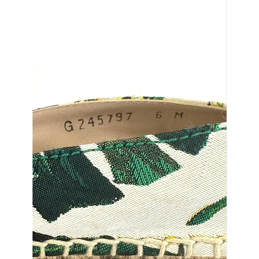 Stuart Weitzman 🕊️stuart weirzman